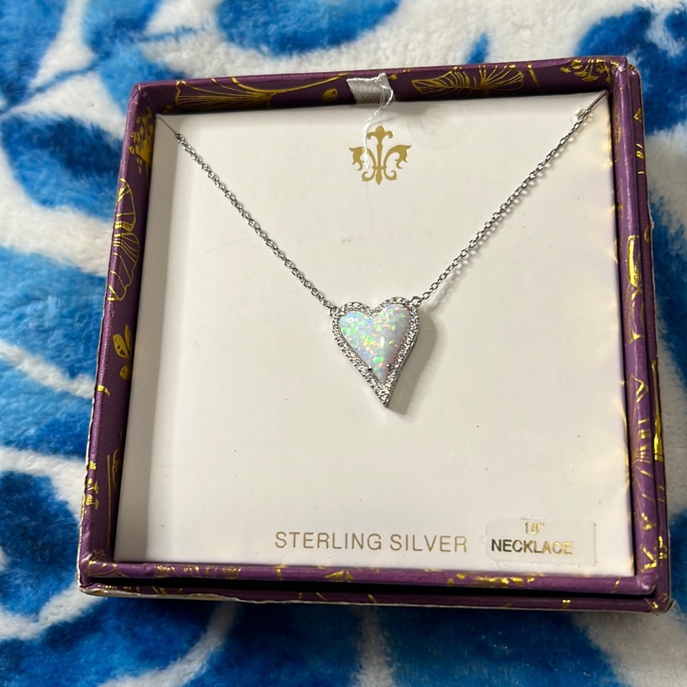 Opal pendant
